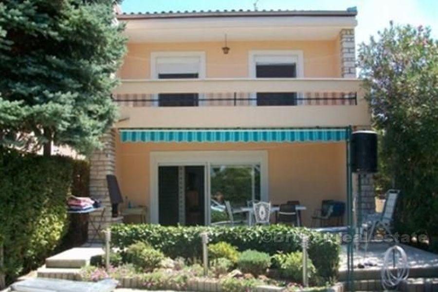 Maison / villa, première rangée de la mer