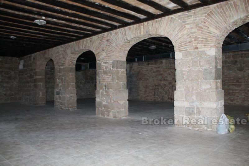 Commercial premise, close to centre of Split