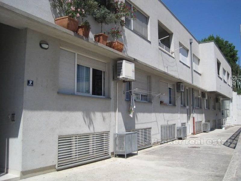 Commercial space in Split, 230m2