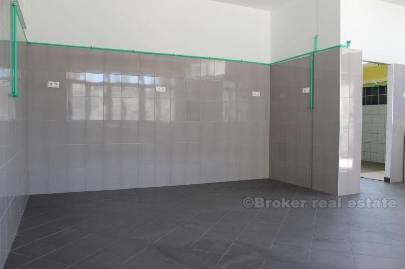 Espace commercial à louer à Split