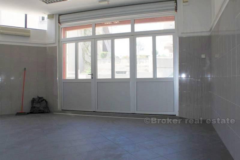Espace commercial à louer à Split