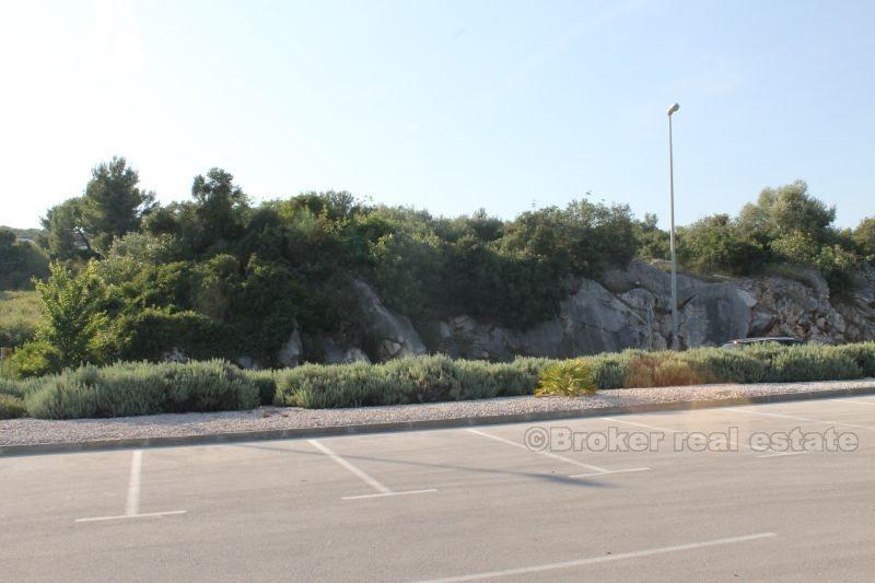 Terrain à bâtir d'un terrain commercial, à vendre