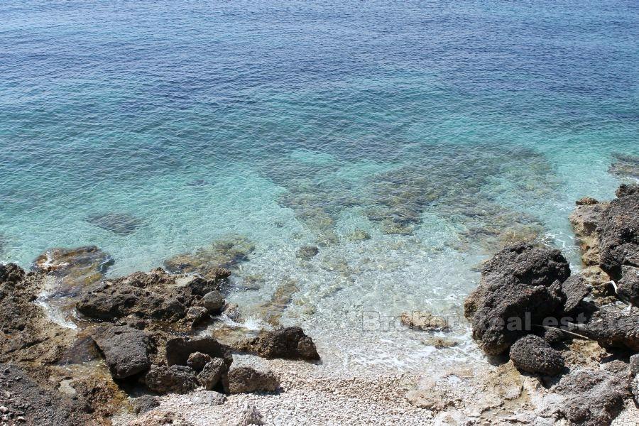 V domě na ostrově Hvar první řadě k moři