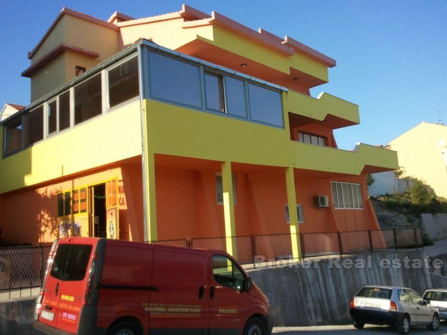 Detached house, multi-storey