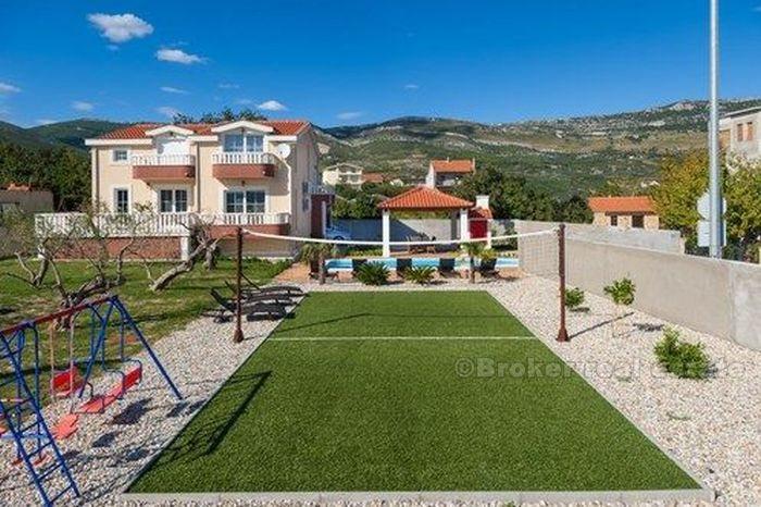 Villa, moderna e completamente attrezzata