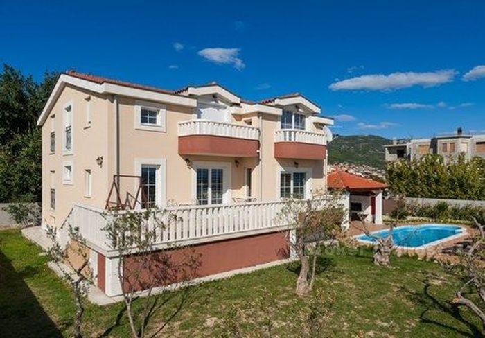 Villa, moderna e completamente attrezzata