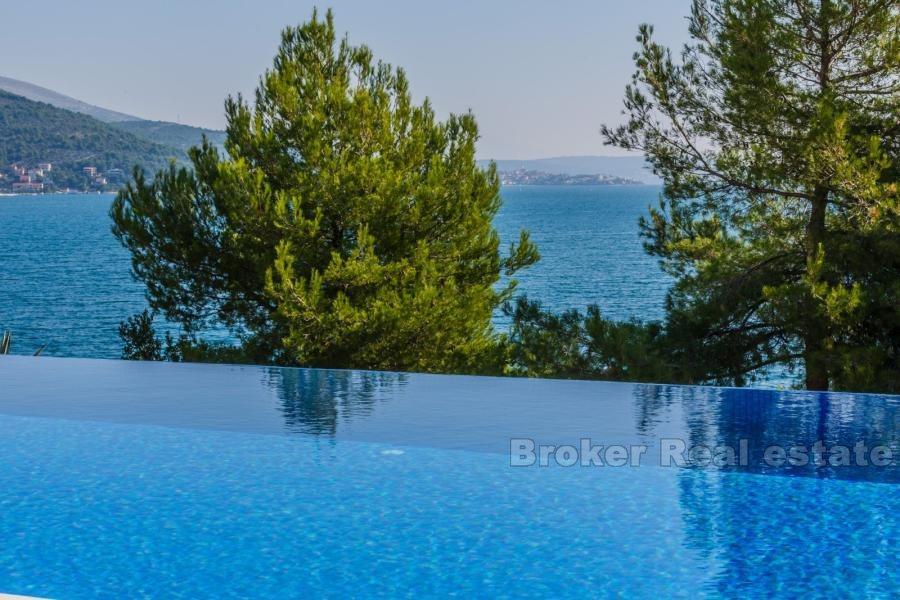 Maison / Villa, luxe avec piscine, première rangée de la mer