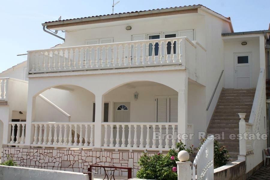 Maison / Villa, Rogoznica, front de mer avec de belles vues, à vendre