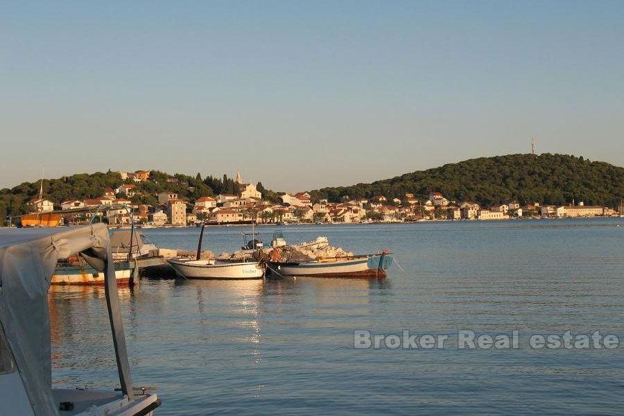 Maison / Villa, Rogoznica, front de mer avec de belles vues, à vendre