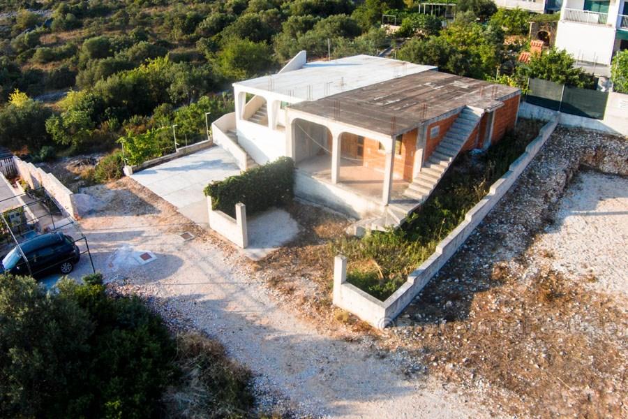 Kuća / vila, samostojeca, nedovrsena, pogled na more