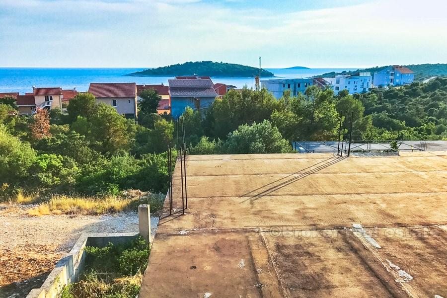 Kuća / vila, samostojeca, nedovrsena, pogled na more