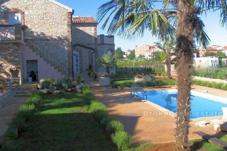 Villa mit Pool