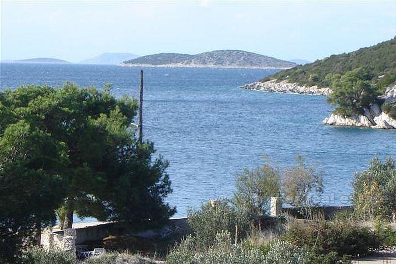 Kuća / vila, u uvali, prvi red do mora