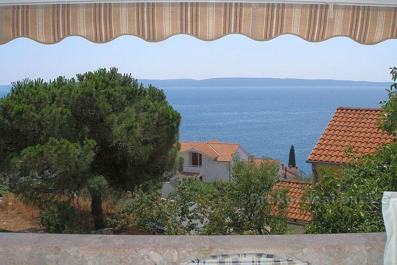 Samostojeća kuća s pogledom na more