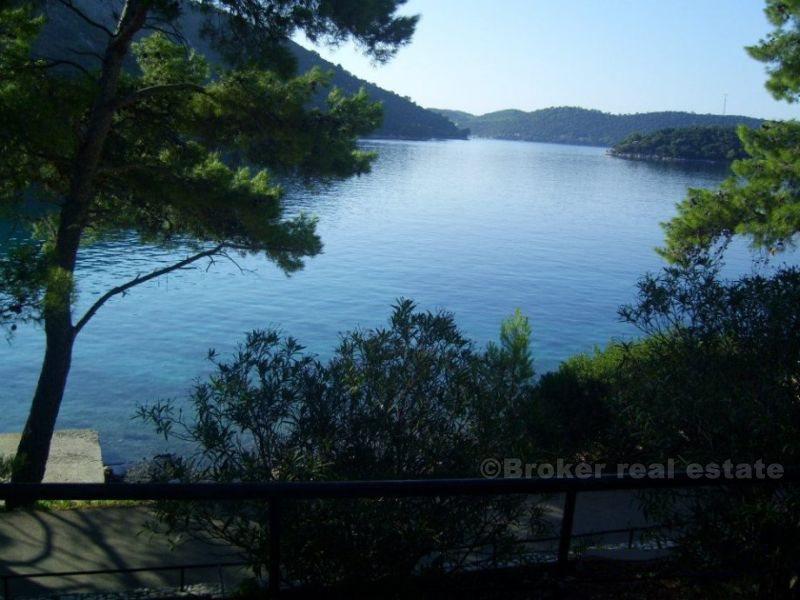 House / villa, seafront