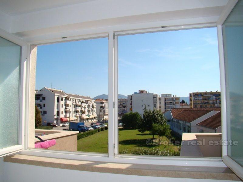 Byt na prodej, v blízkosti Ploce