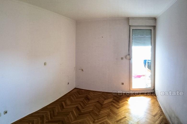 Lägenhet / Flat på 4: e våningen, hyra
