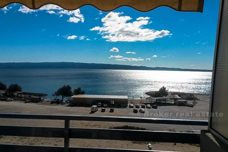 Appartamento con vista mare