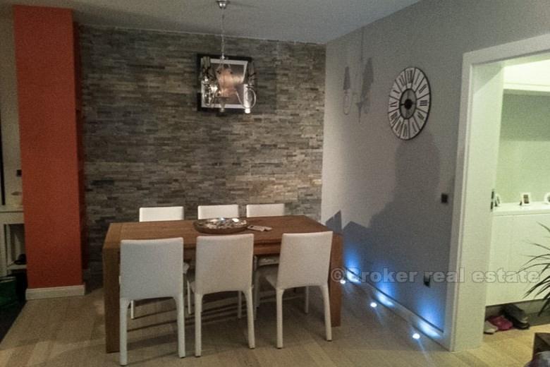 Appartamento con vista mare
