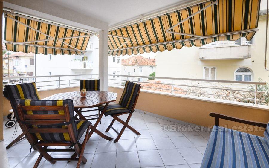 Appartement dans le nouveau bâtiment à proximité du centre de Split
