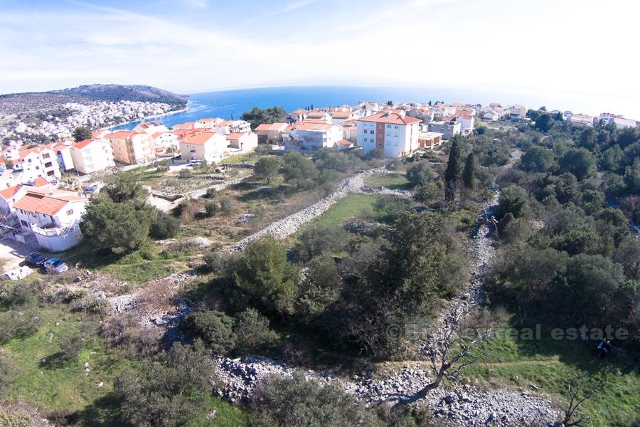 Terreno edificabile vicino alle bellissime spiagge, in vendita