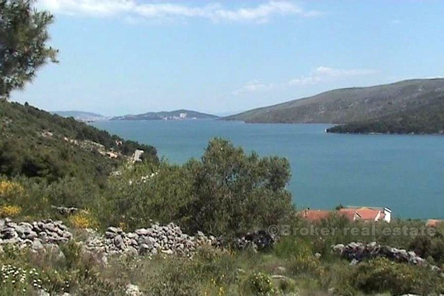 Terreno edificabile con vista mare