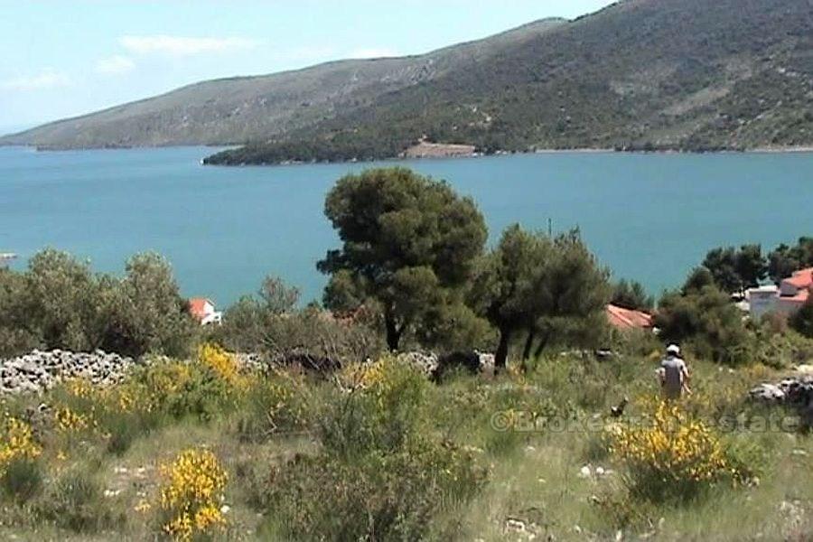 Terreno edificabile con vista mare