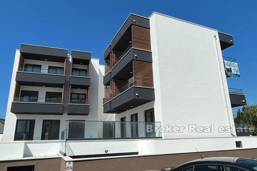 Moderne Wohnung mit Pool