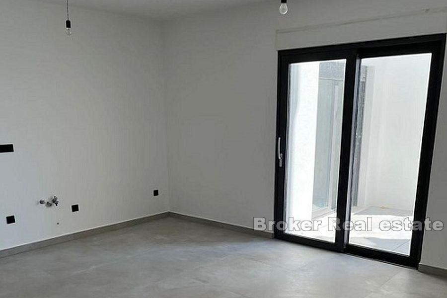 Moderne Wohnung mit Pool