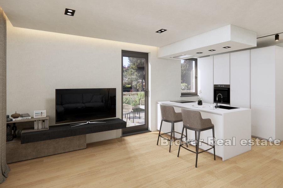Moderne Wohnung mit Garten