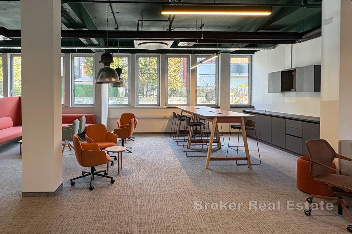 Immeuble de bureaux moderne