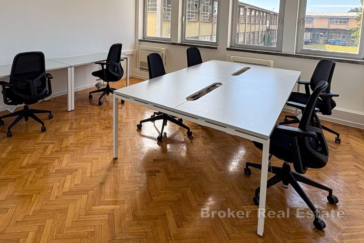 Immeuble de bureaux moderne