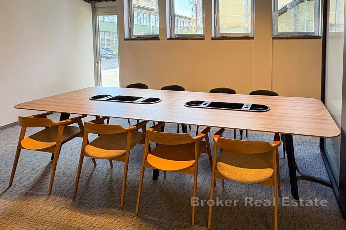 Immeuble de bureaux moderne