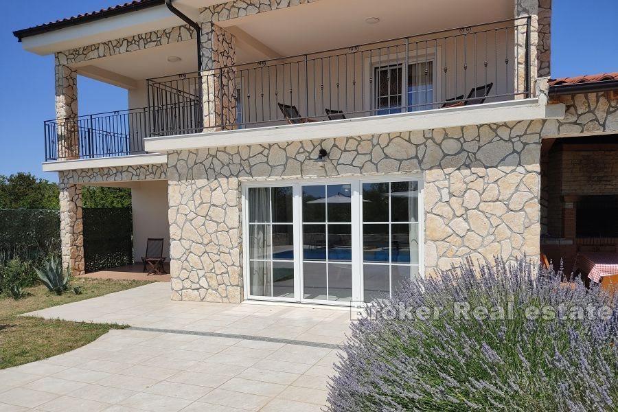 Jolie villa avec vue mer
