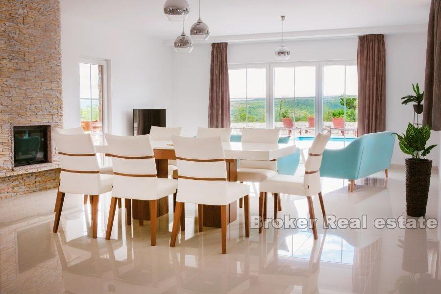 Jolie villa avec vue mer