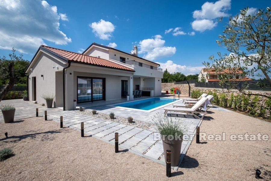 Casa con piscina