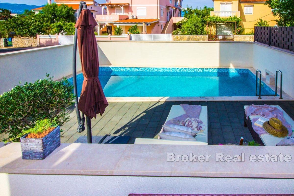 Wohnung im Erdgeschoss mit Swimmingpool