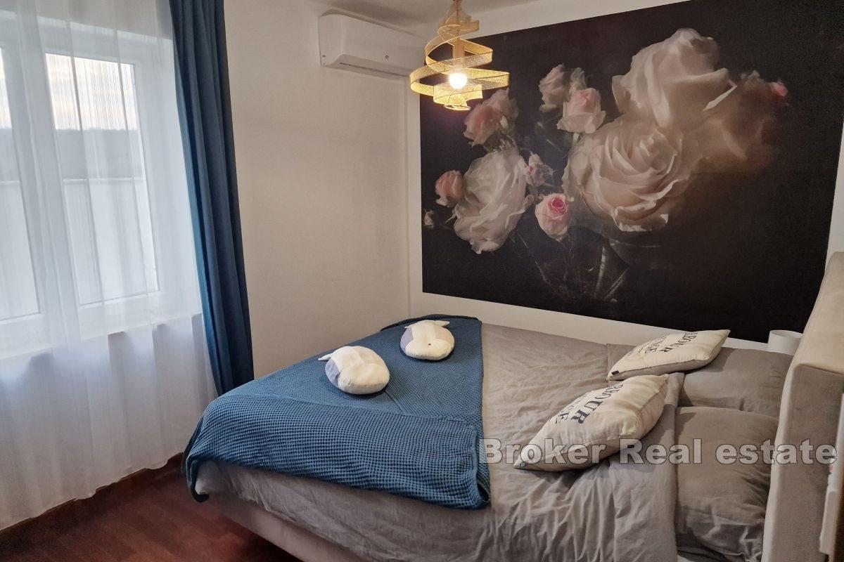 Wohnung im Erdgeschoss mit Swimmingpool