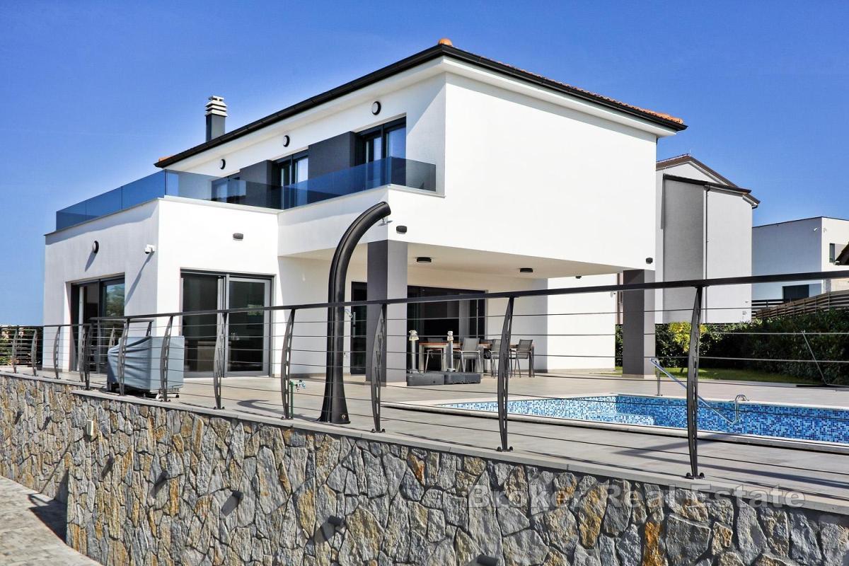 Villa con vista mare