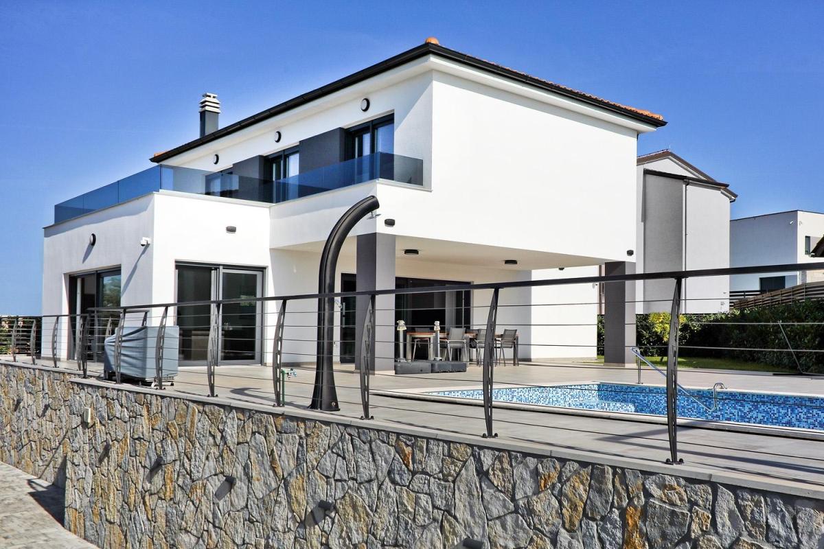 Villa con vista mare