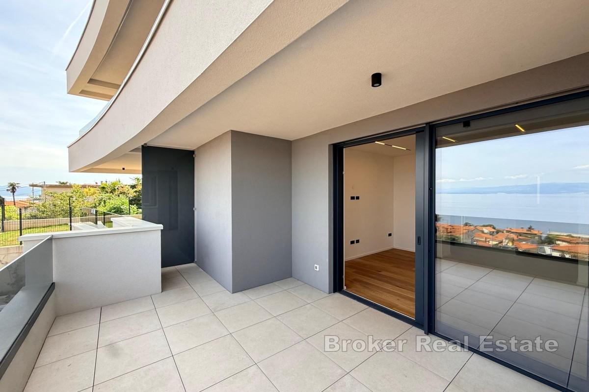Modernes Apartment mit Meerblick