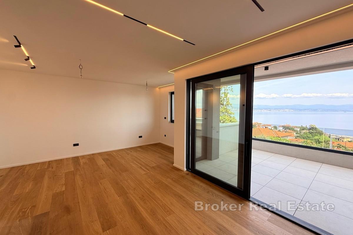 Modernes Apartment mit Meerblick