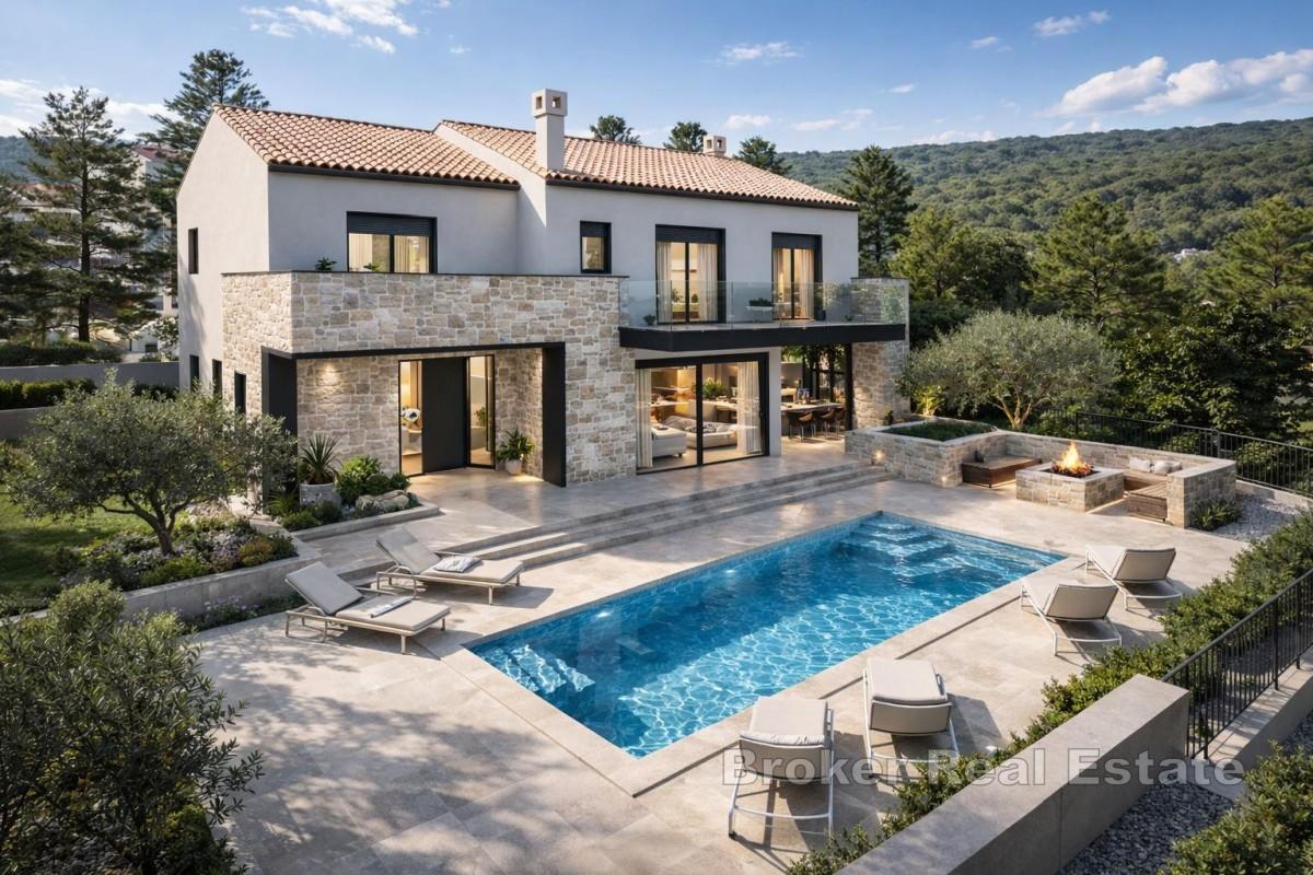 Villa moderna con piscina riscaldata e vista mare