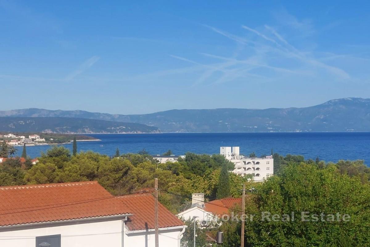 Apartmán s terasou a výhledem na moře