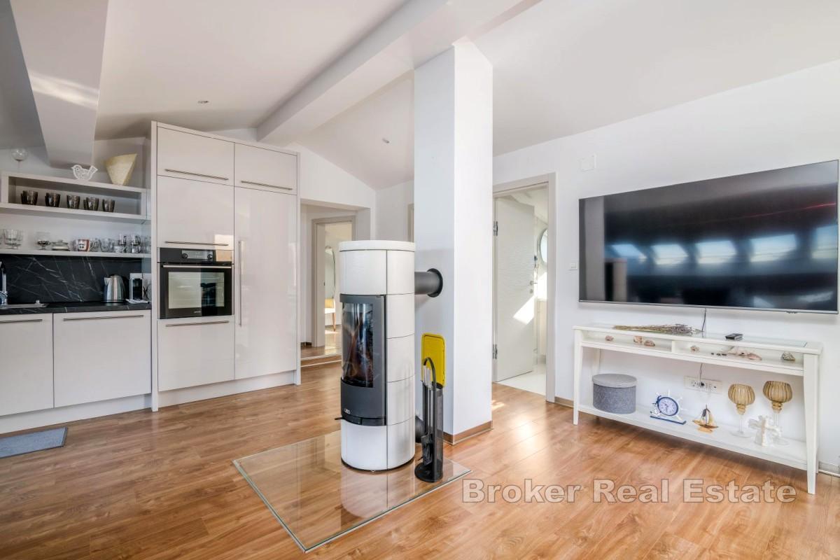 Apartmán s terasou a výhledem na moře