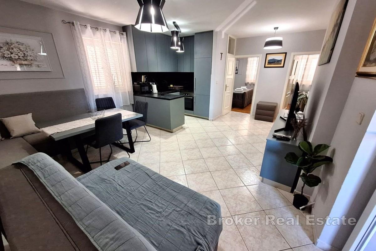 Appartamento con terrazza e vista mare