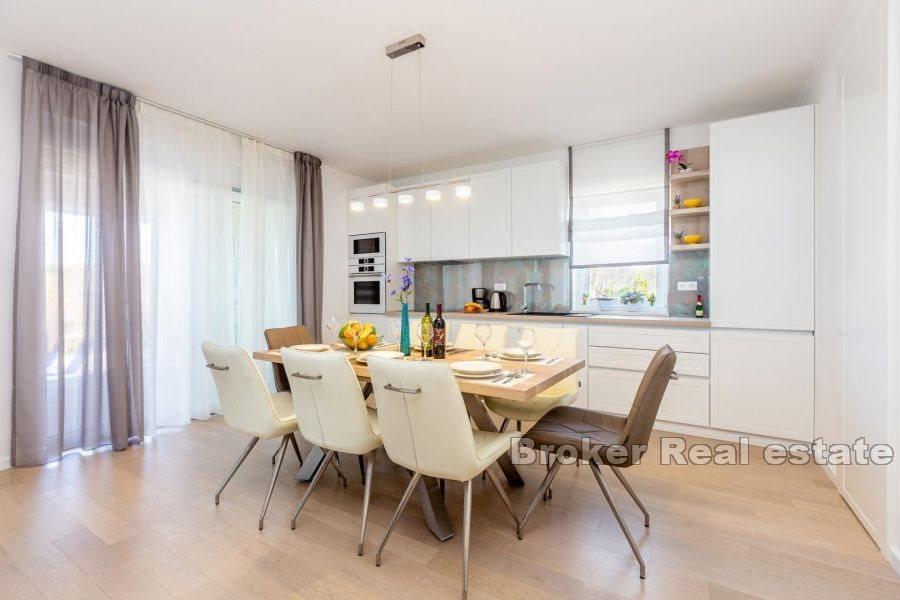Detached villa with pool