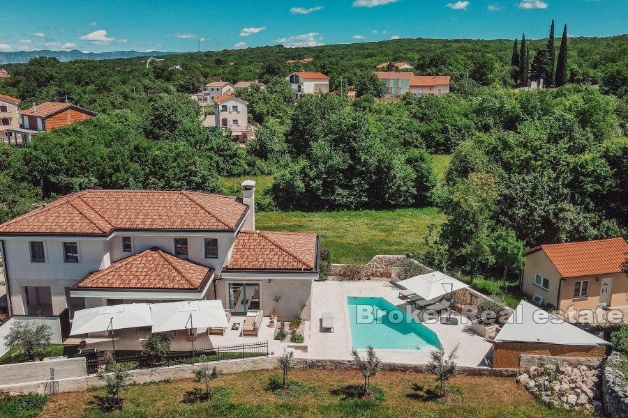 Luxusvilla mit Pool