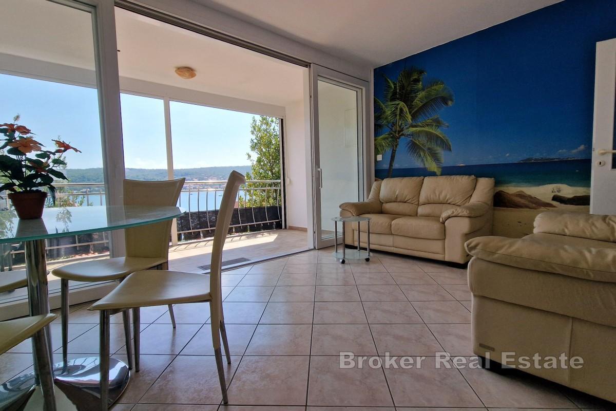 Appartamento duplex con vista mare