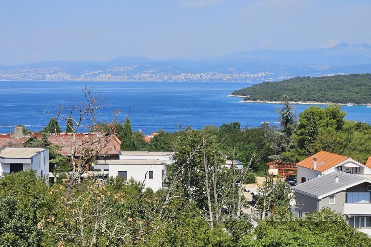 Квартира с видом на море